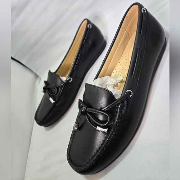 Michael Kors Black Leather Sutton Moccasin (6) - Picture 1 of 10